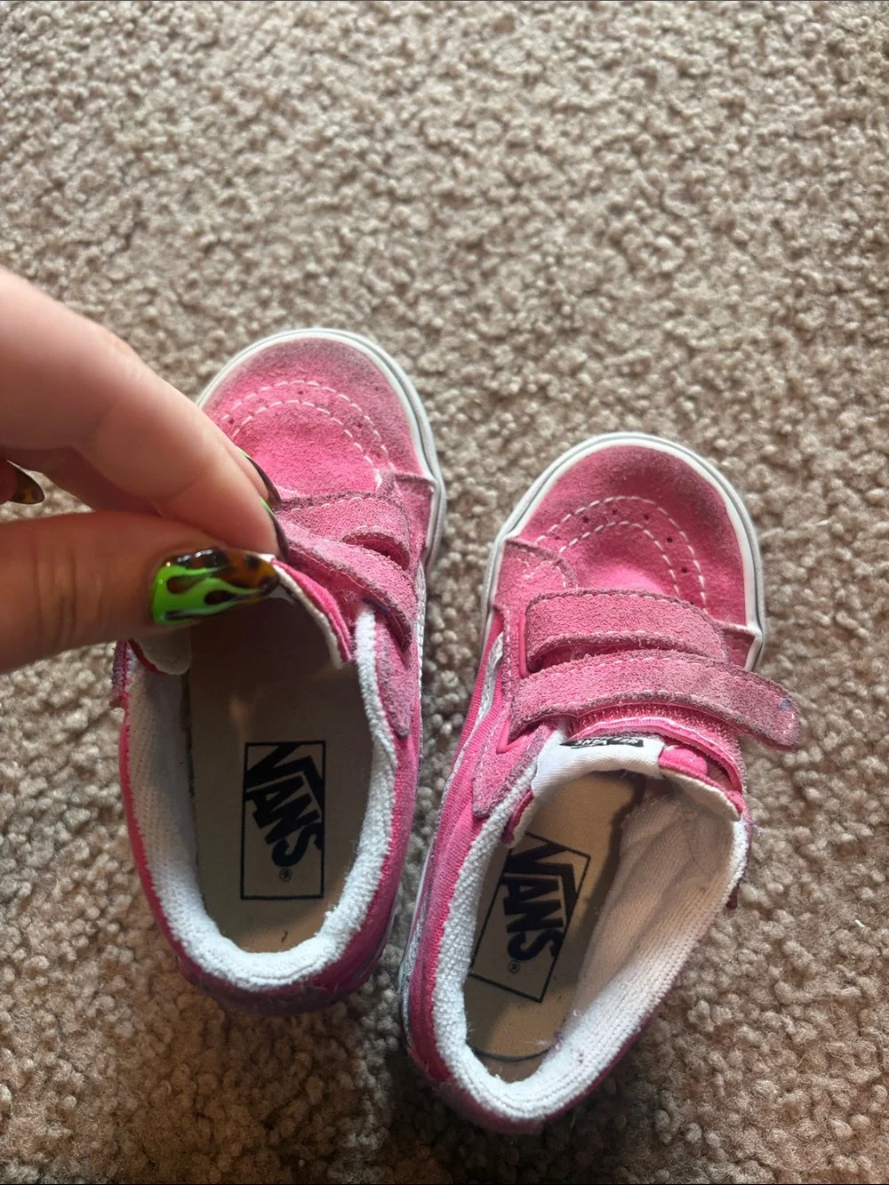 B71 Vans Kids Hot Pink Velcro Skate Sneakers, 9C